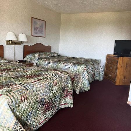 Gray Wolf Lodge Manistique Eksteriør billede